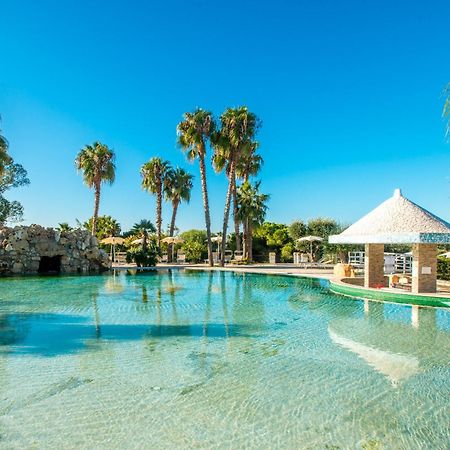 Eden Resort Country อูเจนโต ภายนอก รูปภาพ