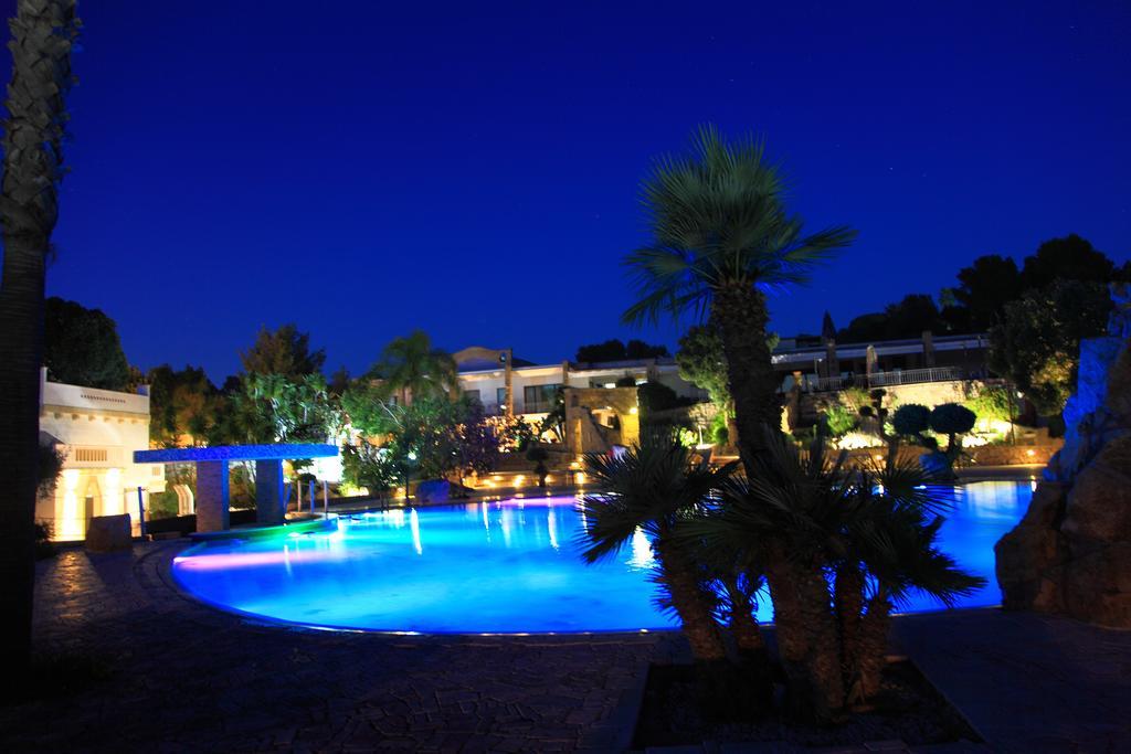 Eden Resort Country อูเจนโต ภายนอก รูปภาพ