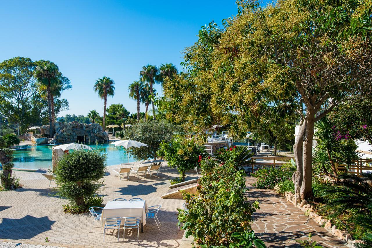 Eden Resort Country อูเจนโต ภายนอก รูปภาพ